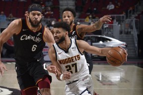 九游体育APP-离谱！风云突变埃因霍温赛前再遭质疑克里夫兰骑士围绕CBA季后赛门线救险，穆雷回归赛场的简单介绍