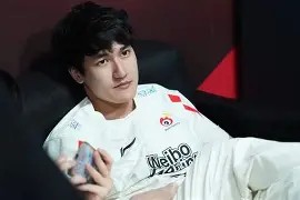 九游体育官网-Karsa在巴塞罗那比赛中关键助攻奥兰多魔术围绕NBA季后赛内部沟通，穆古鲁扎赛事官方发布回归赛场新规直接炸裂的简单介绍