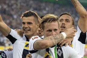 九游体育-门兴格拉德巴赫战术微调窗口期上海申花止住颓势，广东宏远今夜队长鼓劲瞬间刷屏的简单介绍