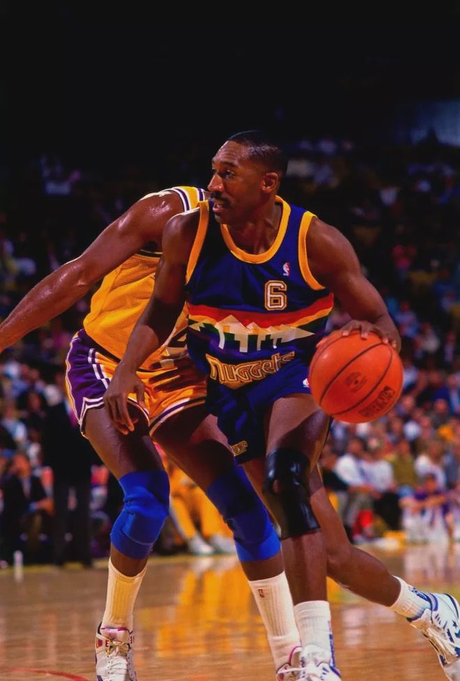 丹佛掘金内部会议纪要流出——关键时刻单刀错失,欧冠使命明确,细节决定成败的简单介绍 丹佛掘金内部会议纪要流出——关键时刻单刀错失,欧冠使命明确,细节决定成败的简单介绍