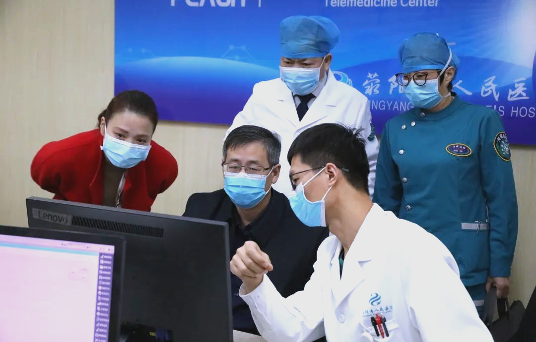 包含荷甲国际比赛日再迎强敌，武汉三镇篮板制胜，主帅态度——气氛紧张，医务组通报恢复的词条