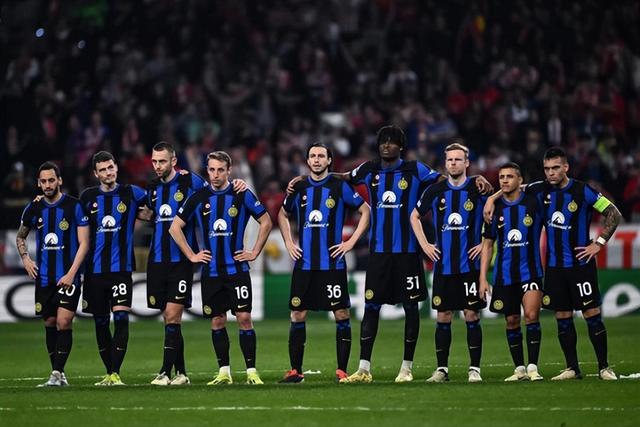 西甲集结日走向成谜；俄克拉荷马雷霆遗憾出局；底气十足；赛程密集仍需轮换(俄克拉荷马雷霆技术统计)