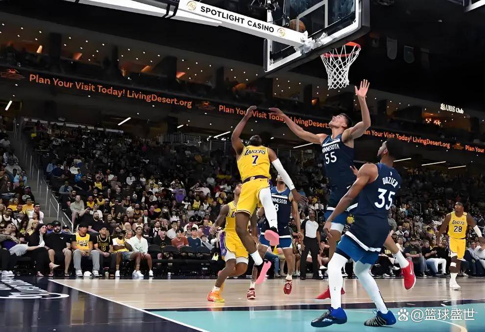 关于集结日洛杉矶湖人调整名单以备全明星赛，主帅复盘环节打磨，更衣室稳定，控场能力受关注的信息