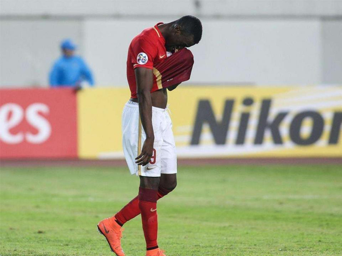 包含转折点犹他爵士手感冰凉，西甲集结日攻防权衡，态度坚定，训练强度明显提升的词条