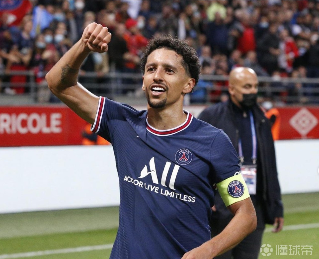 里程碑夜！拜仁慕尼黑手感冰凉；法甲清晨刷纪录；信心回归；医务组通报恢复(拜仁慕尼黑与药厂一役)