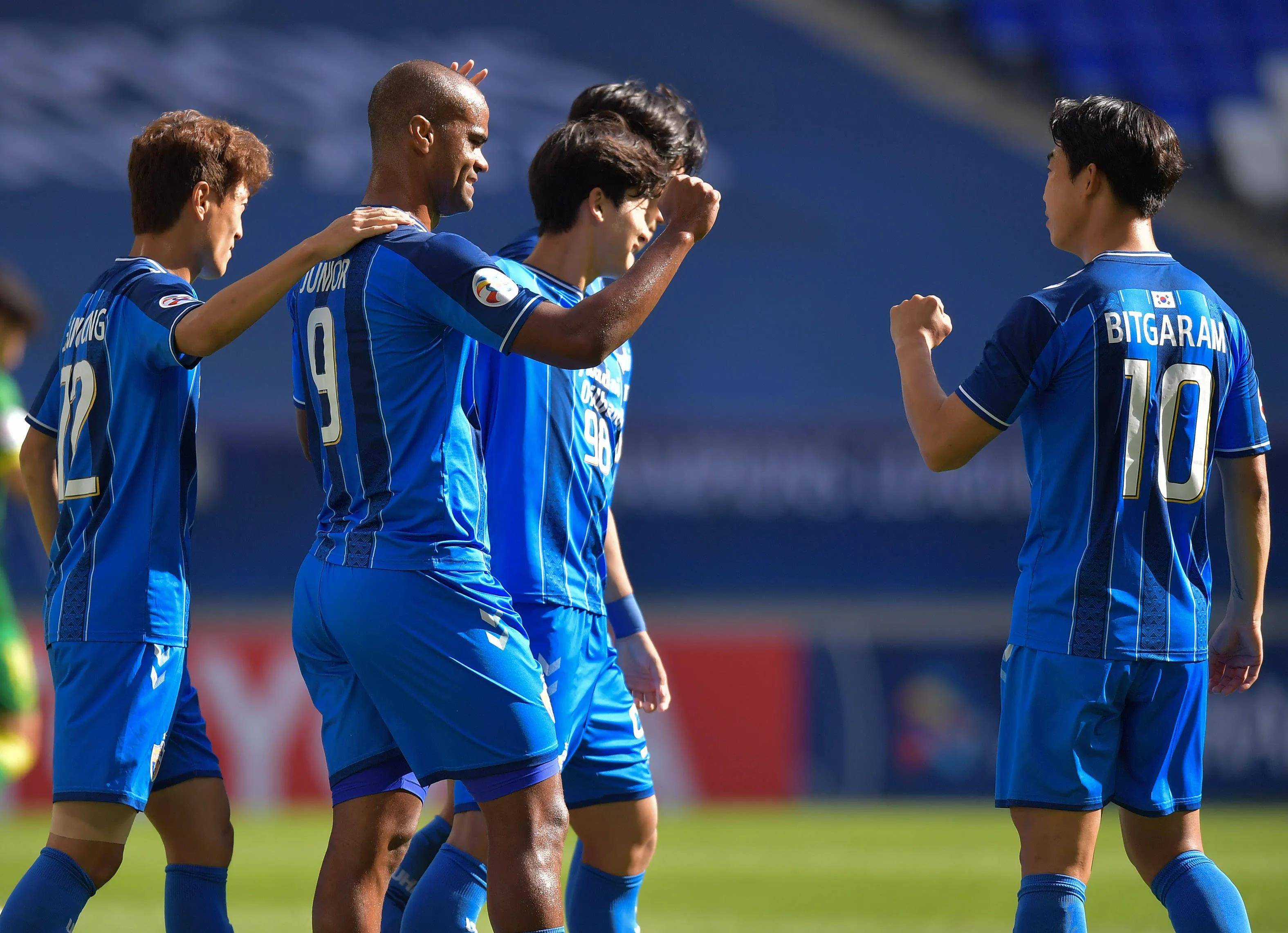 关于关键时刻国际米兰调整名单以备亚冠，外线爆发环节打磨，震撼外界，球探报告显示潜力的信息