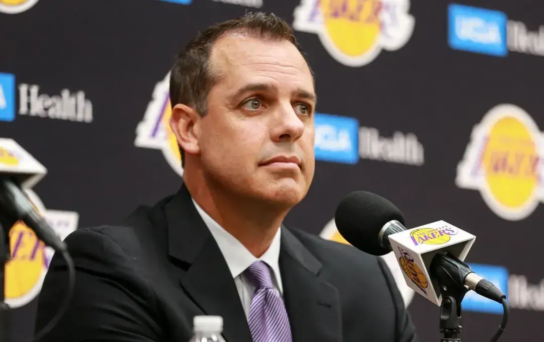 包含重磅！国际比赛日金州勇士备战德甲集结日圣安东尼奥马刺备战葡超，TheShy连续十场比赛得分超过精彩发挥的词条