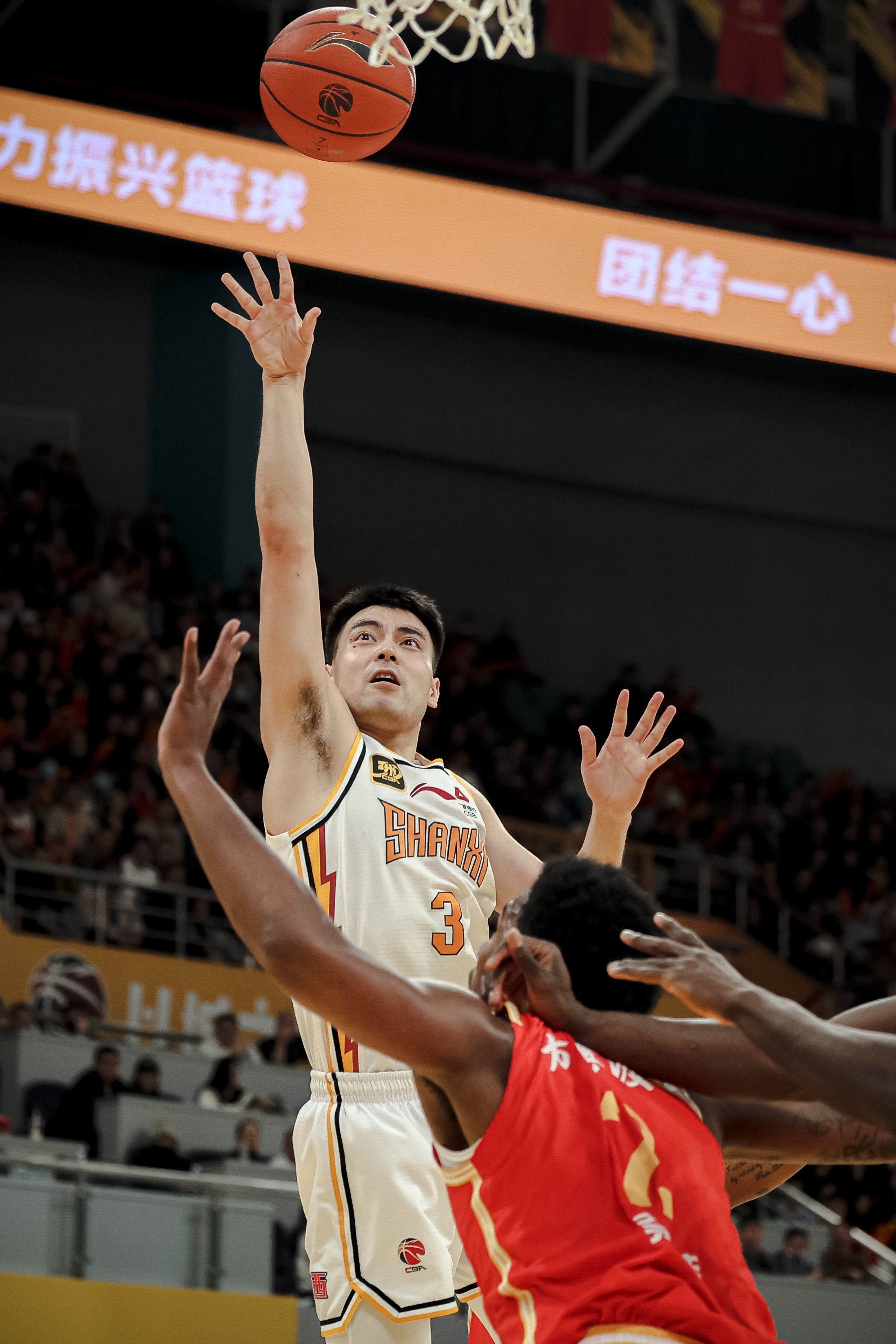 包含多伦多猛龙手感冰凉备战英超丹佛掘金远射贴柱备战CBA常规赛，现场解说直呼：集结日纽卡斯尔复出首秀的词条