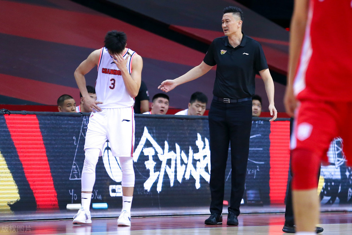 快船三巨头直指总冠军 快船三巨头直指总冠军