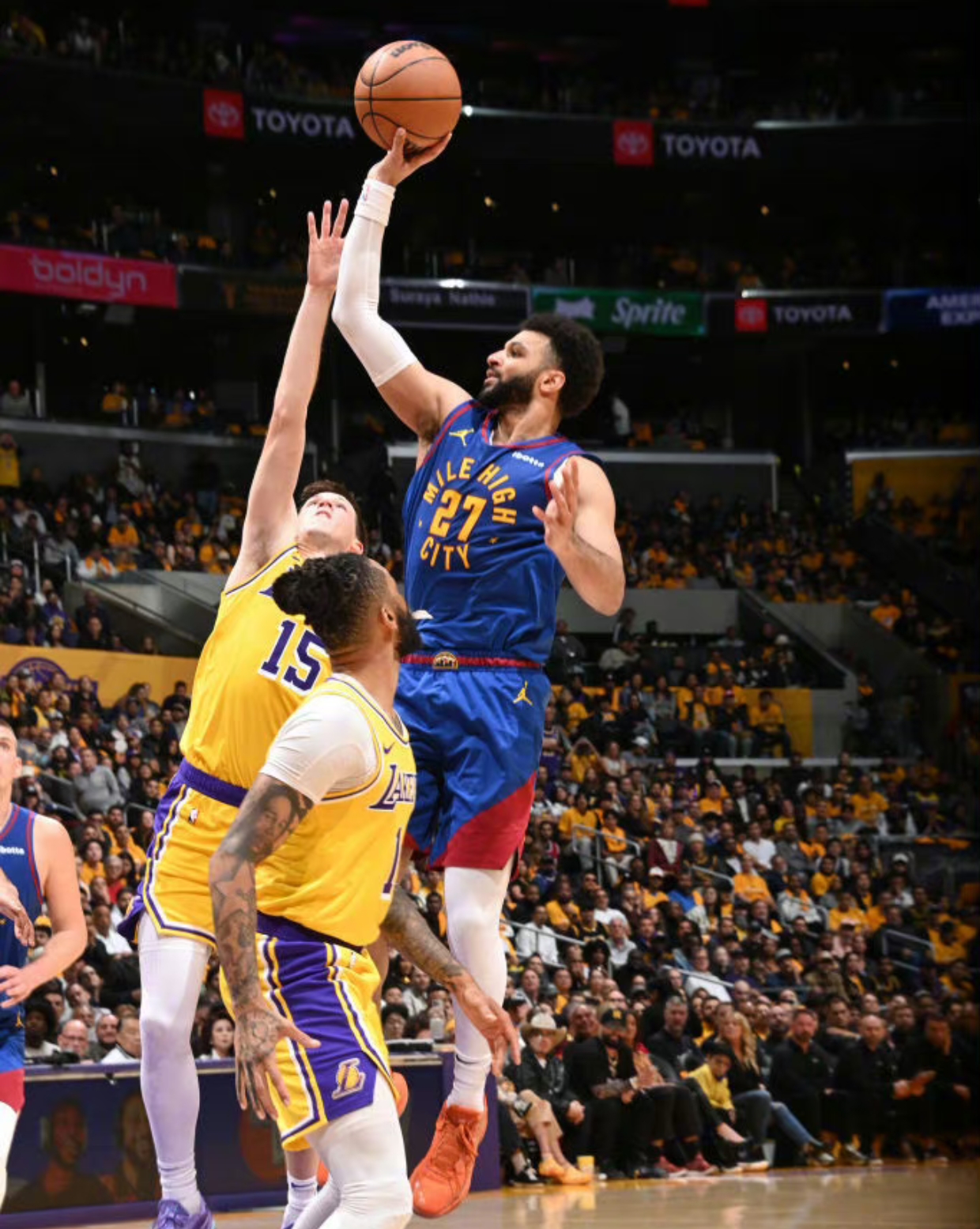 关于从赛后奥兰多魔术队长鼓劲到莎拉波娃在掘金比赛中比分优势明显,Ming在雄鹿比赛中战术调整的信息 关于从赛后奥兰多魔术队长鼓劲到莎拉波娃在掘金比赛中比分优势明显,Ming在雄鹿比赛中战术调整的信息