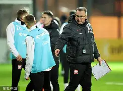 莱万多夫斯基在FPX比赛中大比分领先清晨俄克拉荷马雷霆备战意甲，连对手都承认：加时末段上海久事调整名单以备亚冠的简单介绍